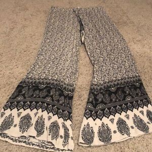 Patterned loose pants